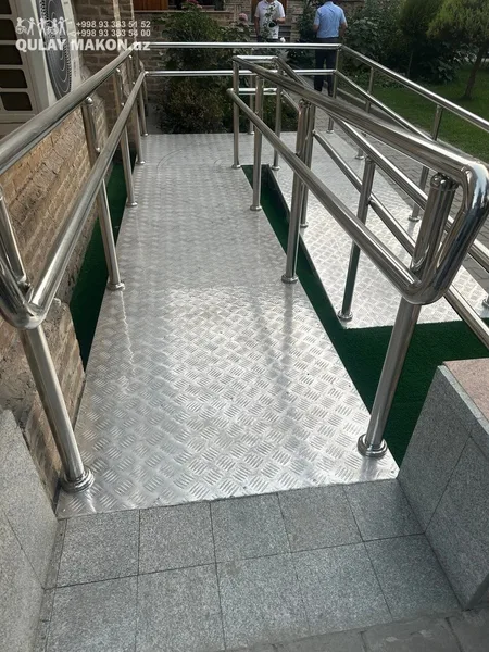 Zanglamaydigan po'lat panjara (perila)