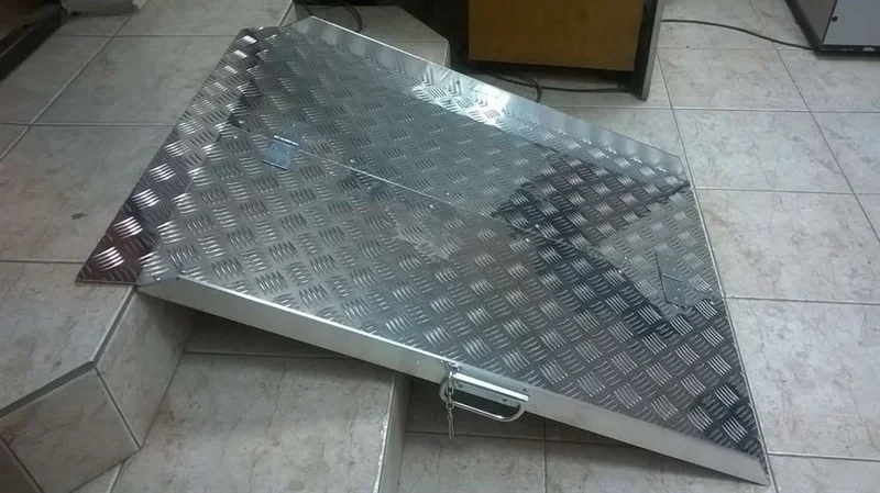 Metall sirpanmas zina to'rsimon plita (gridka)